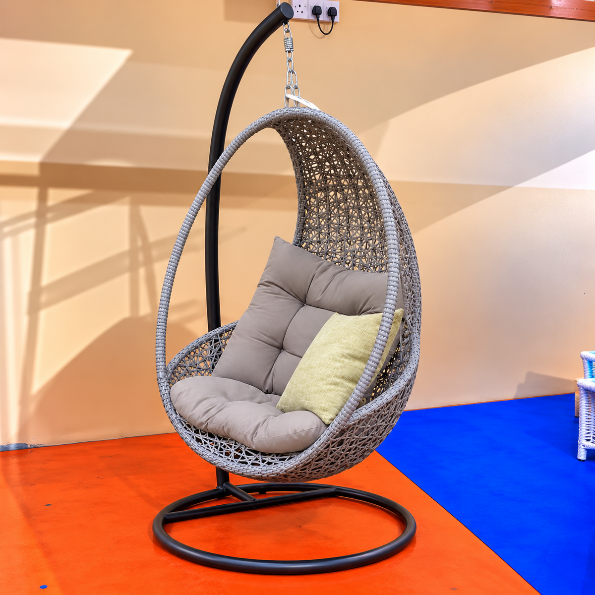 Single Egg Swing 003