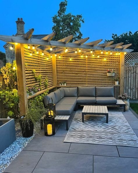 Modern Corner Pergola Design for Home Gardens