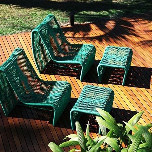 HCS Armless Chair with table