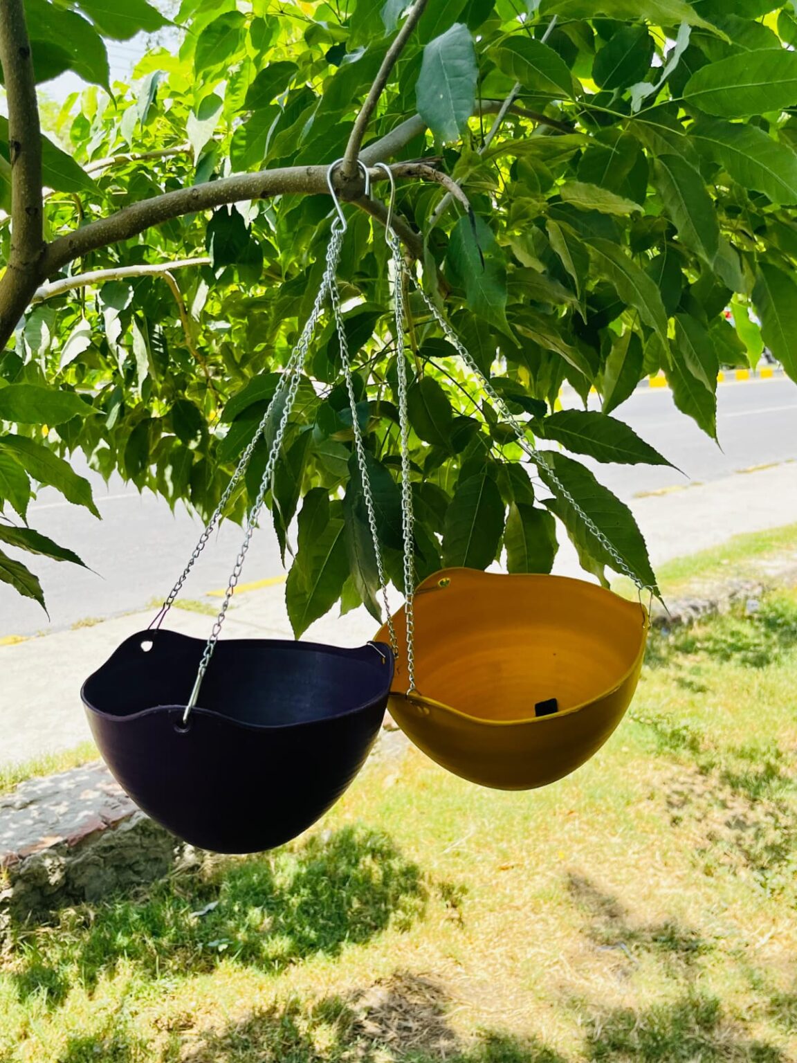 Hanging pot 320