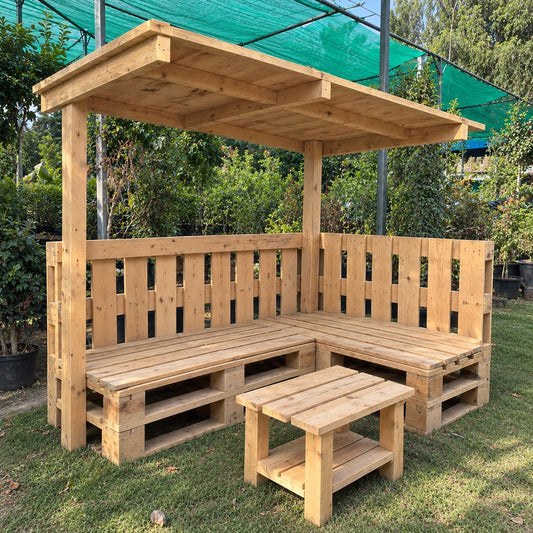 Rustic Wooden Pallet Structure 5x6