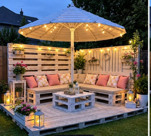 Pallet Lounge Set with Round Umbrella Canopy