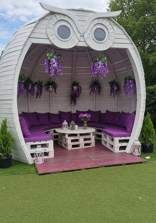 Owl Face Pallet Gazebo with Purple Cushions