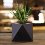 Fiber Triangle pot 18