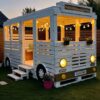Wooden Pallet Bus – A Creative Display length 10 width 7